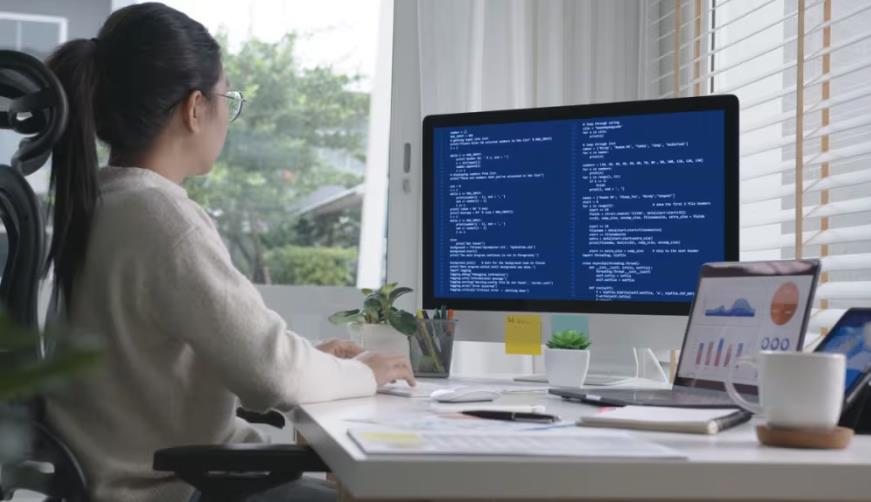 南票区企业数字化解决方案:机器学习赋能商业模式升级的核心路径